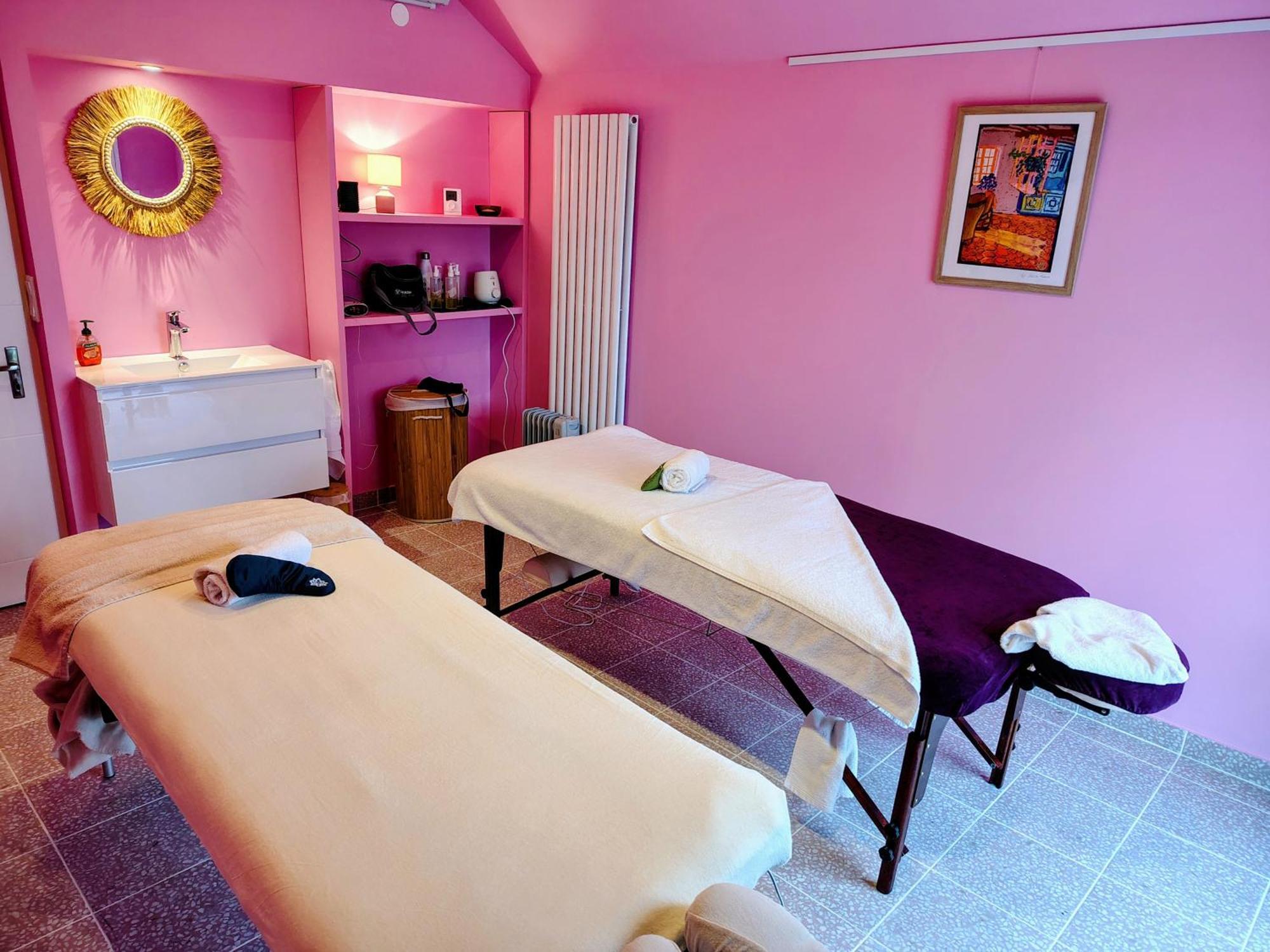 Le Spa Est Dans Le Pre Trigueres Экстерьер фото